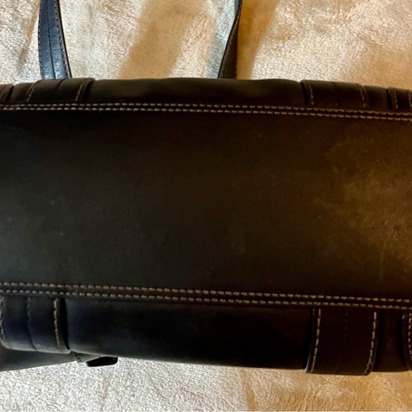 COACH Soft Black Leather Bag Purse Silver Hardware Clean Very Gently Used - Picture 5 of 15